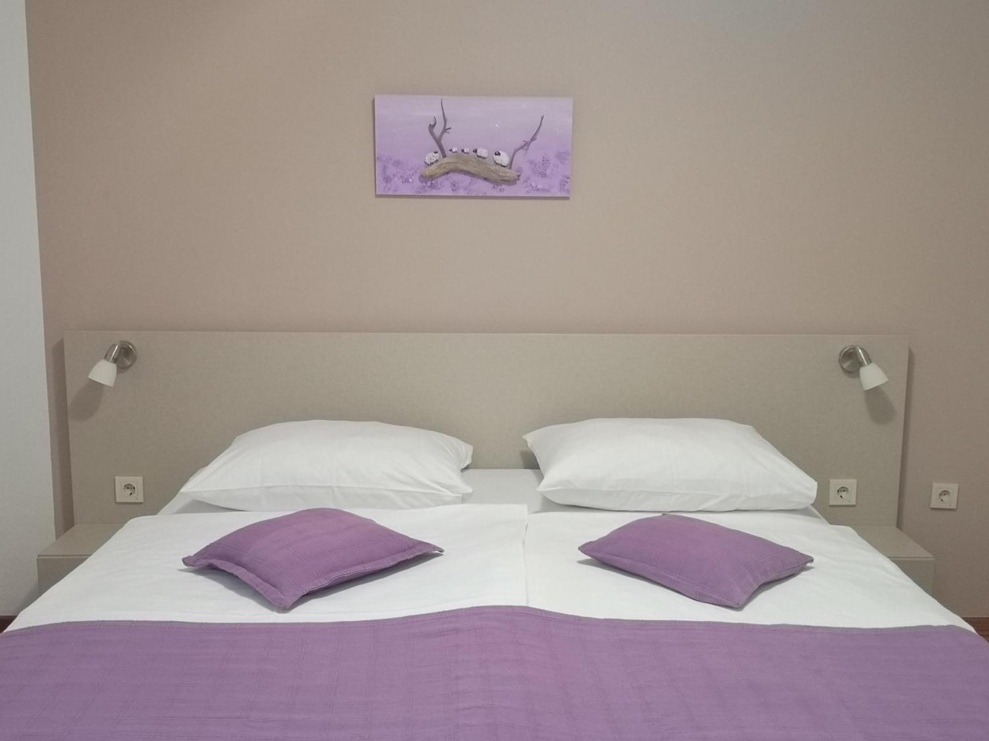 Rooms Vukusic Rab Town Room photo