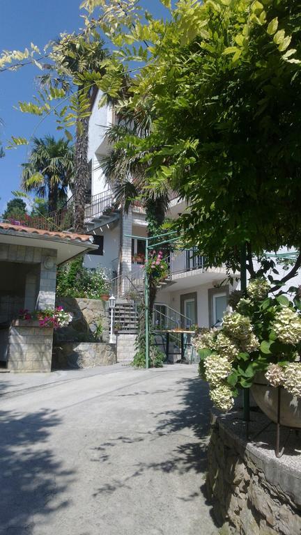 Rooms Vukusic Rab Town Exterior photo