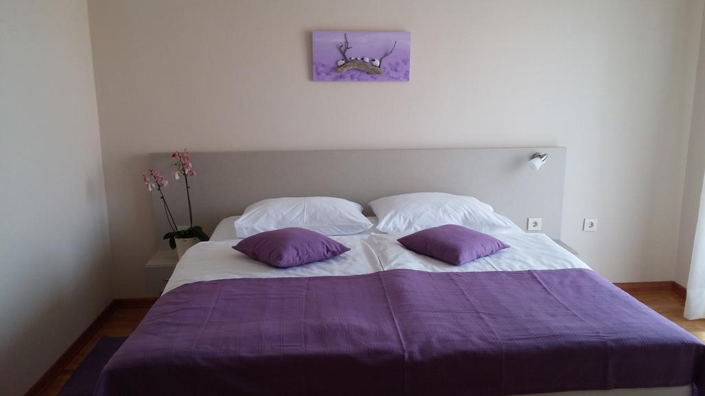 Rooms Vukusic Rab Town Exterior photo