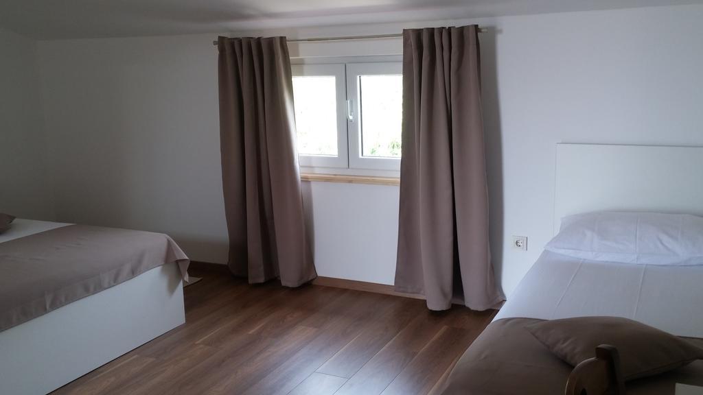 Rooms Vukusic Rab Town Exterior photo
